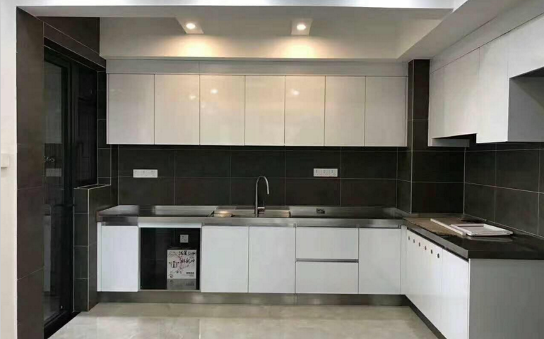 銘柏1.png 銘柏1.png